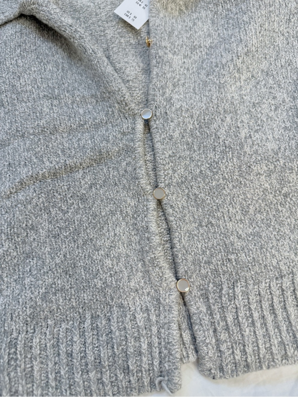 Abercrombie & Fitch Heather Gray Short-Sleeve Button Cardigan - Picture 5 of 7